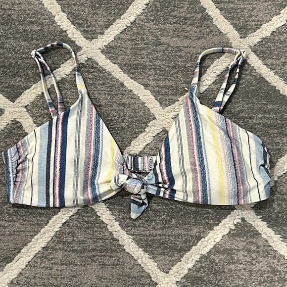 Splendid Bikini - Picture 3 of 7